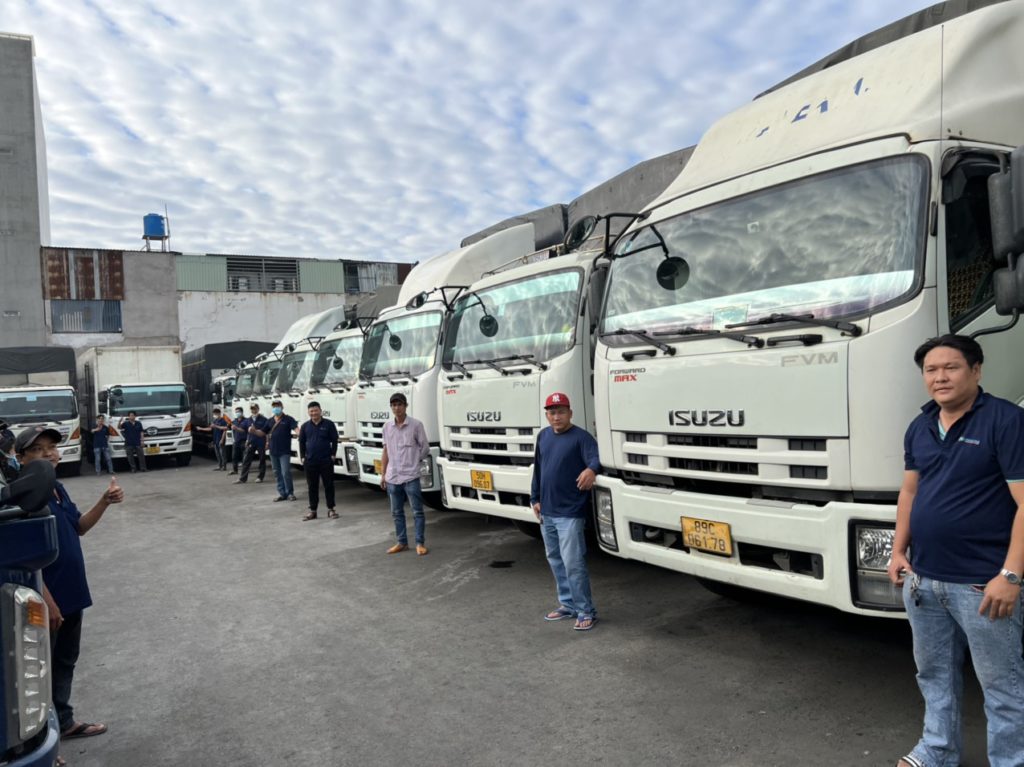 Thuê xe tải chở hàng Long An 5 tấn, 20 tấn - CTY VẬN TẢI TRỌNG TẤN